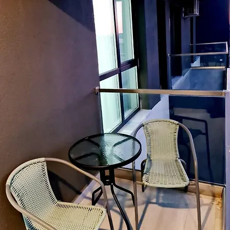 Apartment Senaqua Studio By Alezzi Navodari